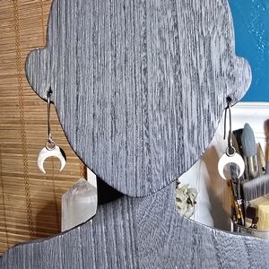 Silver Crescent Moon Earrings